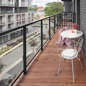 https://art-apartments-ii.hotelswroclaw.com